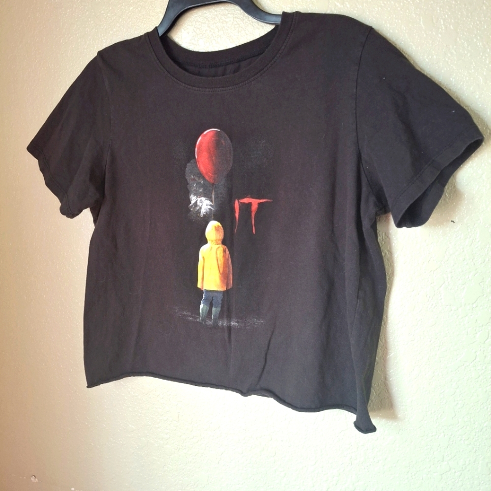 IT You'll Float Too cut off T-shirt XL